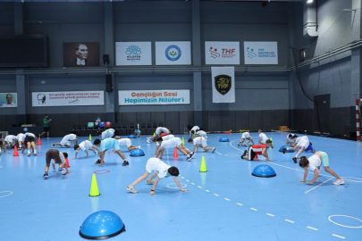 Nilüfer'de "Hentbol Akademisi" açıldı