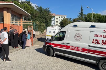 İstanbul Valiliği: "Başakşehir'deki ortaokulda öğrenciler arasında çıkan kavgada 5 öğrenci yaralandı"