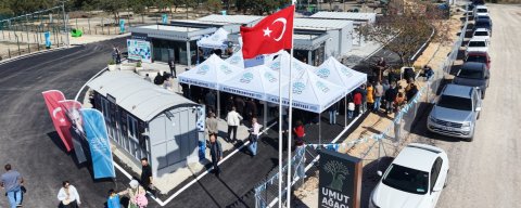 Nilüfer’de sahipsiz hayvanlar için “Umut Ağacı” açıldı