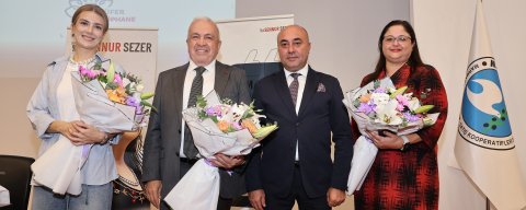 Oyuncu Elit Andaç Çam Nilüfer’de gençler ve işçilerle buluştu
