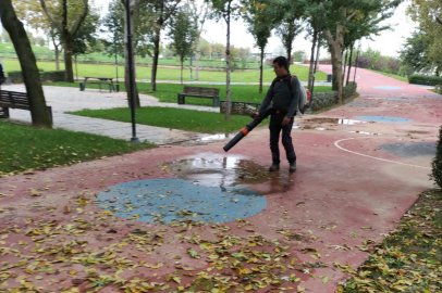 Büyükşehir’den park ve bahçelere düzenli bakım