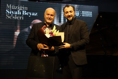 Ünlü piyanist Bursa'da müzikseverlerle buluştu