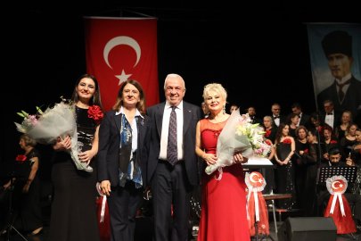 Cumhuriyet'in 103'üncü yılı Nilüfer'de konserle kutlandı