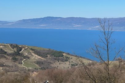 İznik Gölü ve Uludağ manzaralı köy İstanbul ve Ankaralıların radarında