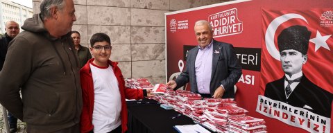 Atatürk posterleri Nilüfer’in her yerinde