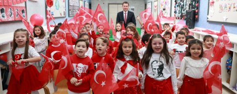Osmangazi'de cumhuriyet coşkusu kreşlere taştı