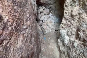 3 defineciye mezar olan mağara ve tüneller ilk kez görüntülendi