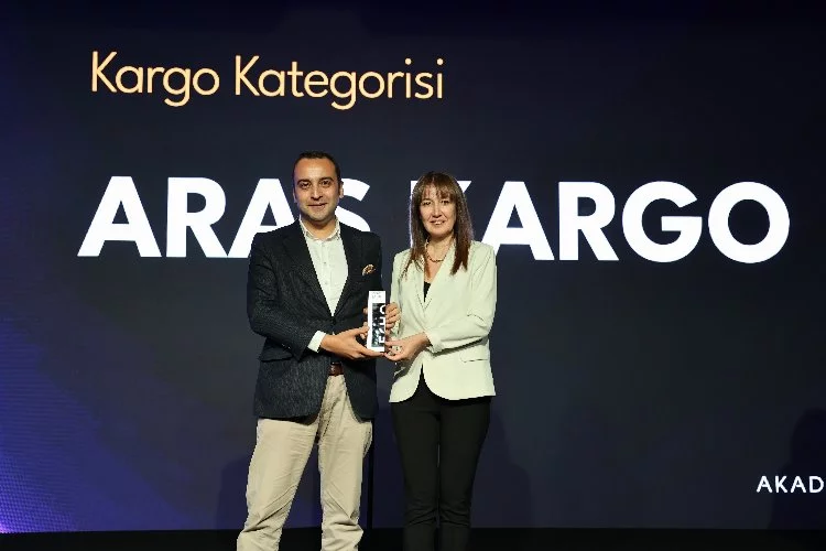 Aras Kargo’ya ‘En İyi E-Ticaret Deneyimi Yaşatan Kargo Şirketi’ ödülü