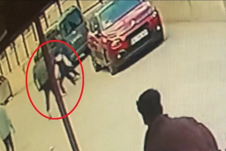 Bursa'da 12 yaşındaki ortaokul öğrencisi, arkadaşını bıçakladı