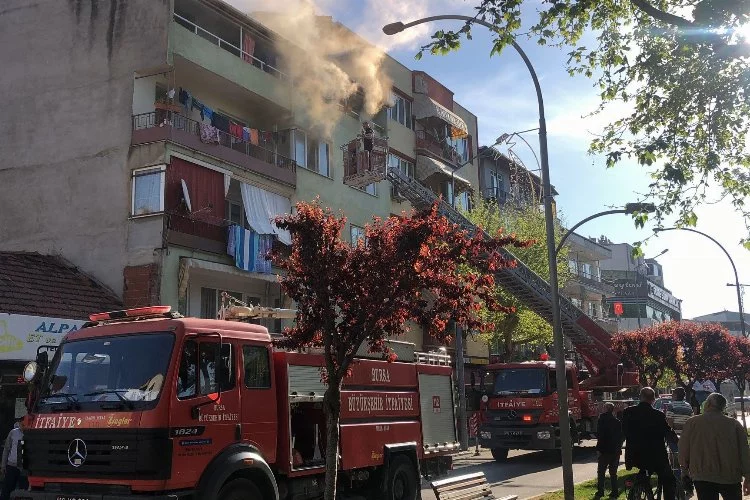 Bursa'da bir apartman dairesinde yangın