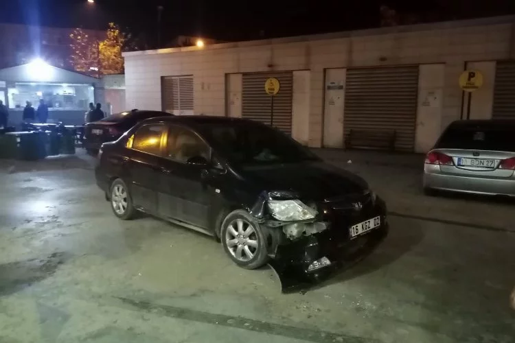 Bursa'da seyir halindeki araca silahlı saldırı: 1 yaralı