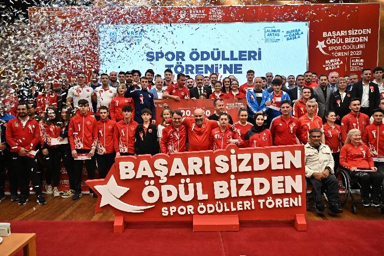 Bursa'da sporun yıldızlarına ödül yağdı