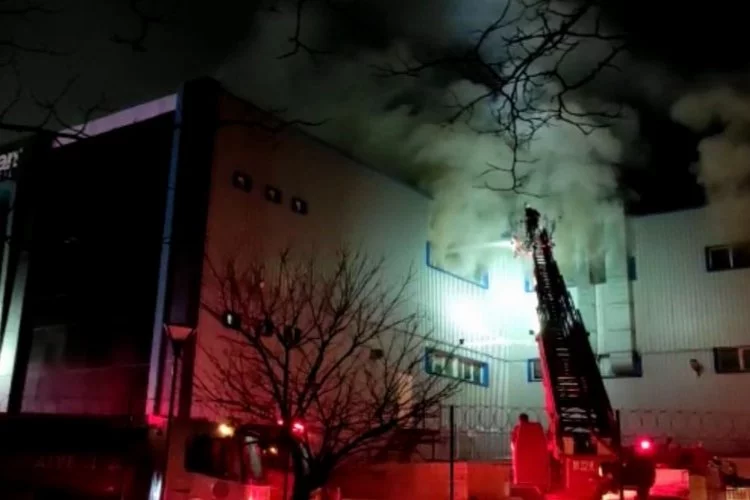 Bursa’da tekstil fabrikasında çıkan yangın söndürüldü