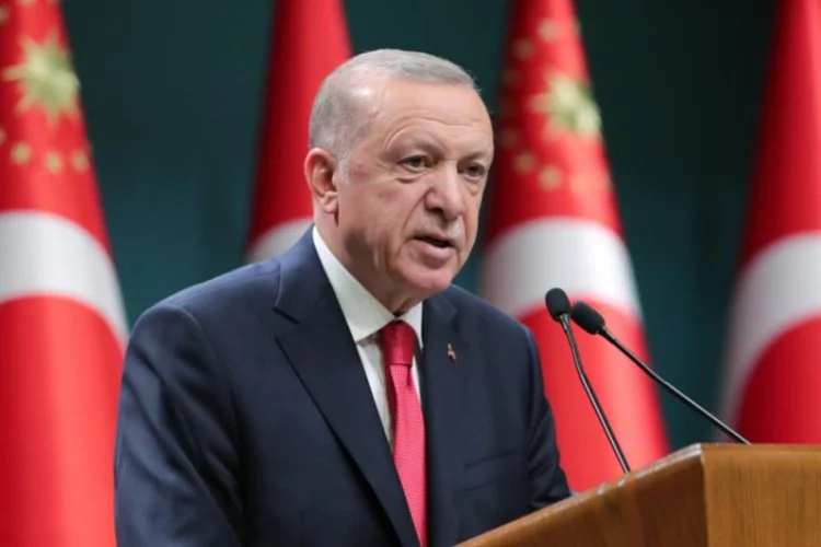 Cumhurbaşkanı Erdoğan: "Yarın ilk, orta ve liselerin 1 günlüğüne tatil edilmesi kararı aldık"