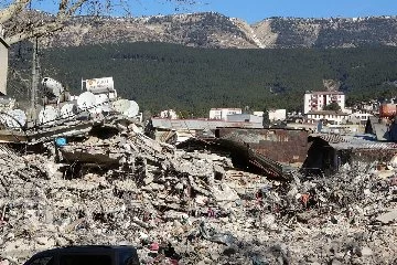 Dünya Bankası: “Türkiye’deki deprem hasarının maliyetinin 34 milyar doları aşması bekleniyor”