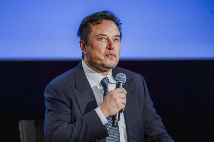 Elon Musk gazetecilerin Twitter hesaplarını askıya aldı