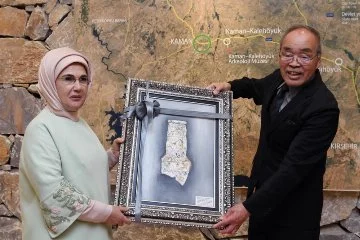 Emine Erdoğan Kaman Kalehöyük Arkeoloji Müzesi'ni ziyaret etti