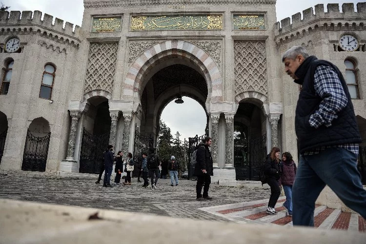 İstanbul Üniversitesi'nde ziyaretçilere kısıtlama kararı