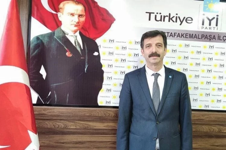 İYİ Parti Mustafakemalpaşa İlçe Başkanı Tevfik Demir istifa etti