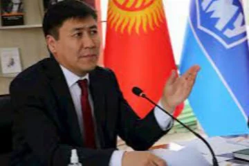 Kırgızistan Eğitim ve Bilim Bakanı Beyşenaliyev rüşvet alırken suçüstü yakalandı