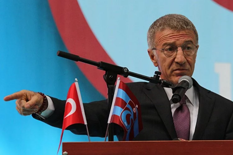 Kongre kararı alan Trabzonspor'da, Ahmet Ağaoğlu istifa etti